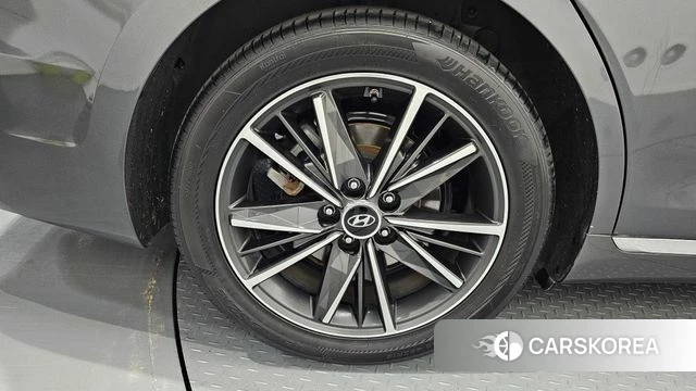 Hyundai The New Grandeur IG id 4424045 из Кореи 30