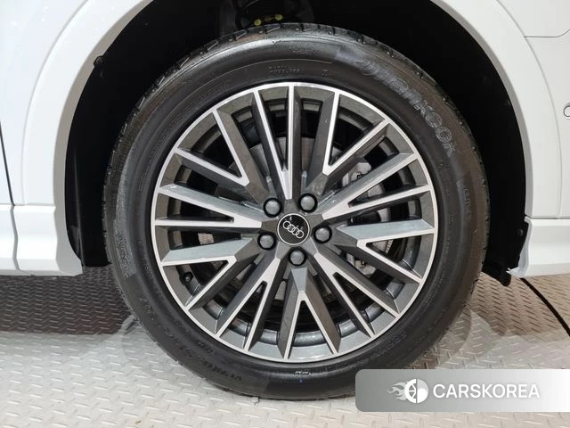 Audi Q3 (F3) id 4462179 из Кореи 15