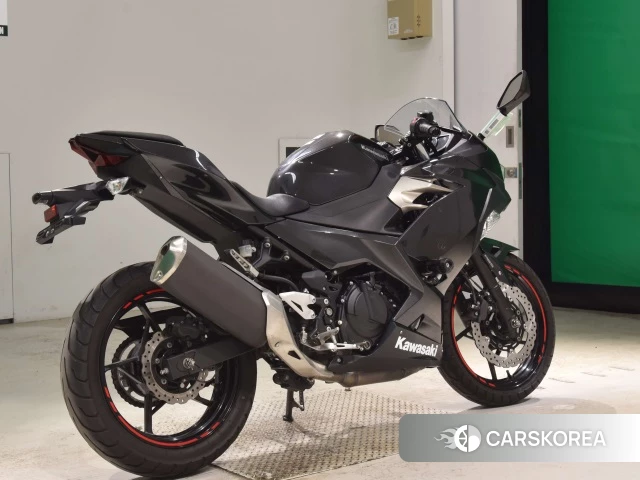 Проданный Kawasaki NINJA 400 2021 из Японии, фото 4