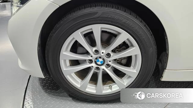 BMW 3 Series (F30) id 4552031 из Кореи 30