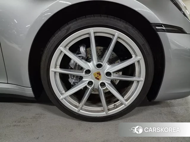 Porsche 911(992) id 3671951 из Кореи 15