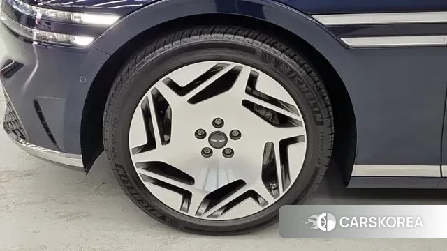 Genesis G90 (RS4) id 3770460 из Кореи 13