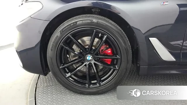 BMW 5 Series (G30) id 3470074 из Кореи 15