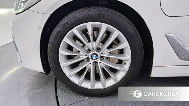 BMW 5 Series (G30) id 3646422 из Кореи 15