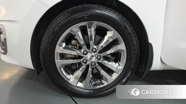 Kia All New Carnival id 4652423 из Кореи 29