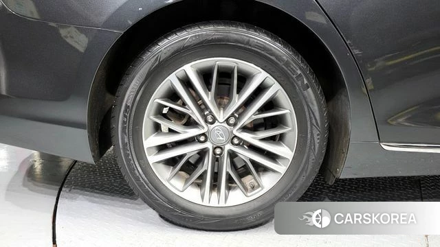 Hyundai Grandeur IG id 4356589 из Кореи 28