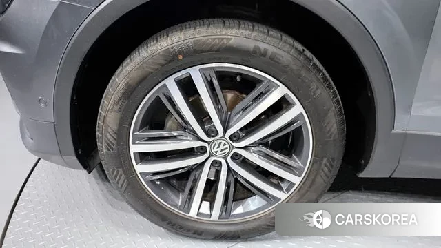 Volkswagen Tiguan Allspace id 3013899 из Кореи 15