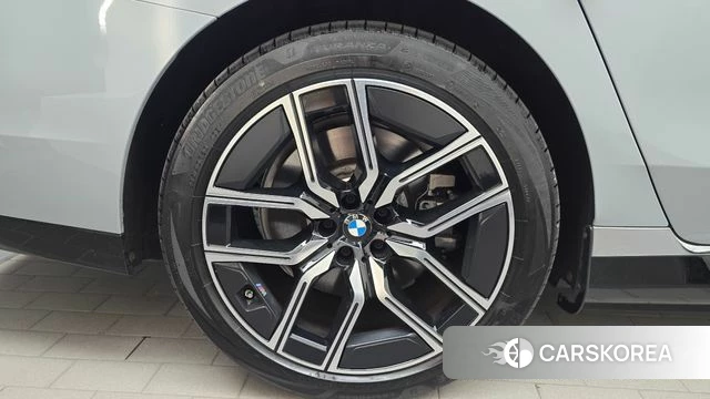 BMW i7 (G70) id 4773905 из Кореи 15