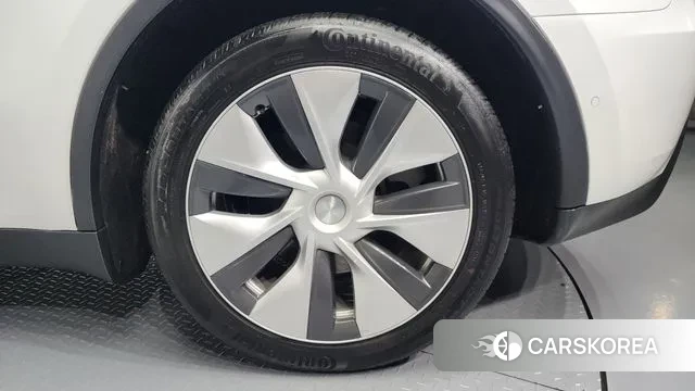 Tesla Model Y id 3416216 из Кореи 15