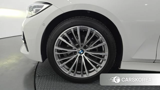 BMW 3 Series (G20) id 4489946 из Кореи 15