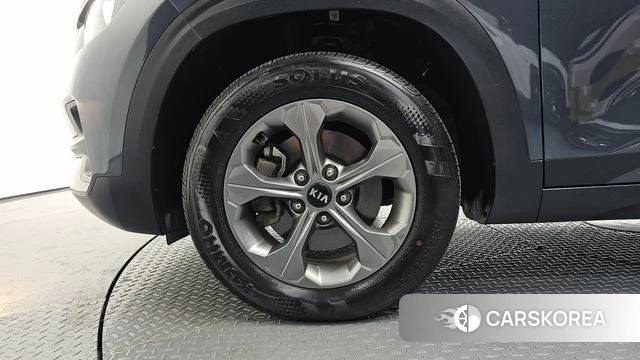 Kia Seltos id 4338925 из Кореи 15