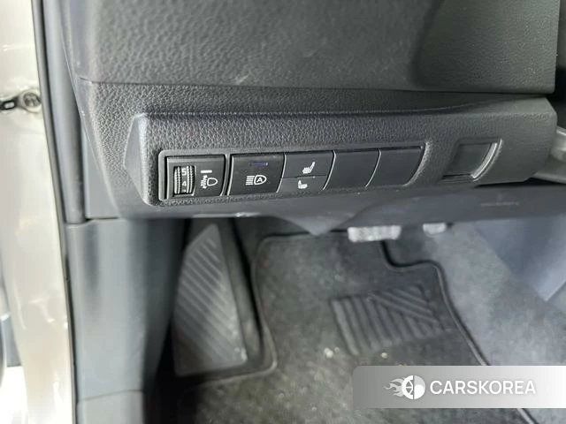 Toyota Corolla id 4301706 из Китая 9
