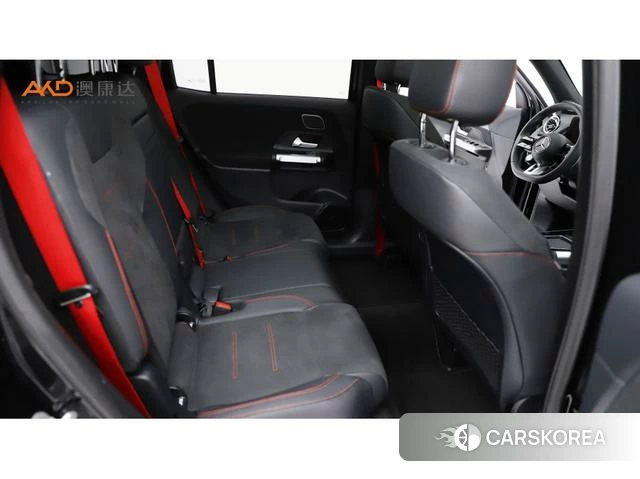 Mercedes-Benz GLB AMG 2024 Черный из Китая, фото 5