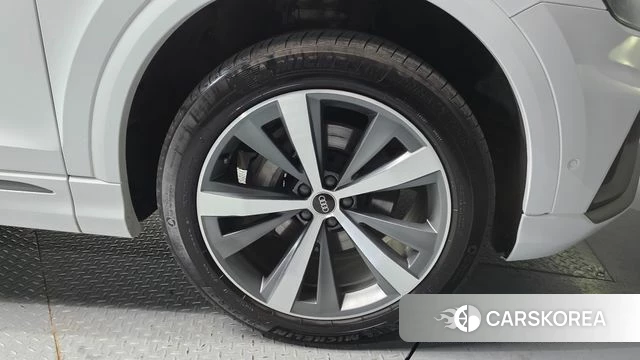 Audi Q8 (4M) id 3851765 из Кореи 15