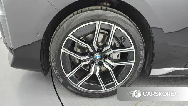 BMW 7 Series (G70) id 4432373 из Кореи 33