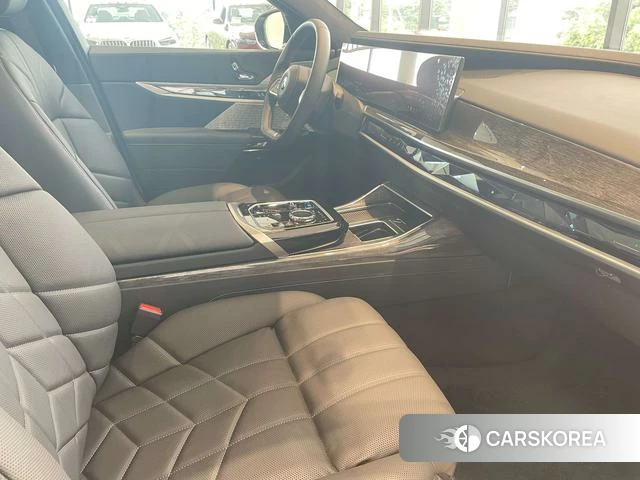 BMW i7 id 4257389 из Китая 12