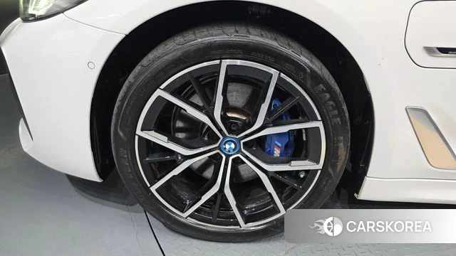 BMW 5 Series (G30) id 3878006 из Кореи 15