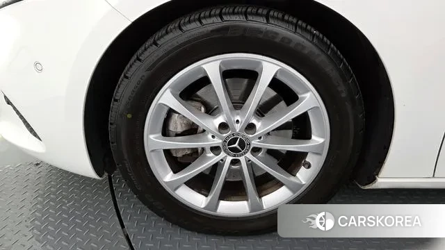 Mercedes-Benz A-Class W177 id 3519922 из Кореи 15