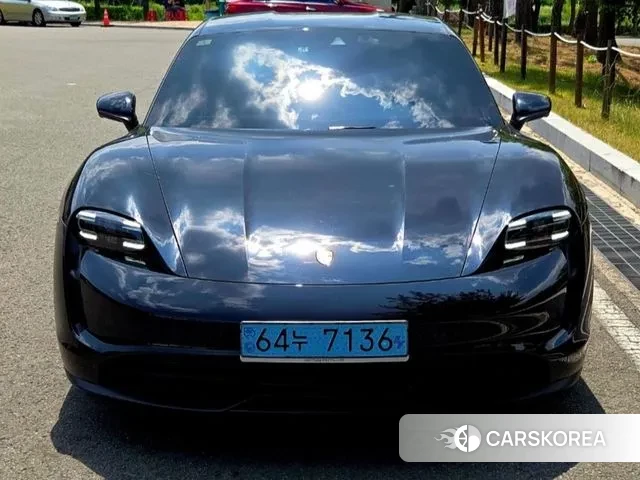 Porsche Taycan id 3338901 из Кореи 15