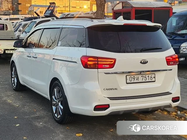 Kia The New Carnival id 3434687 из Кореи 15
