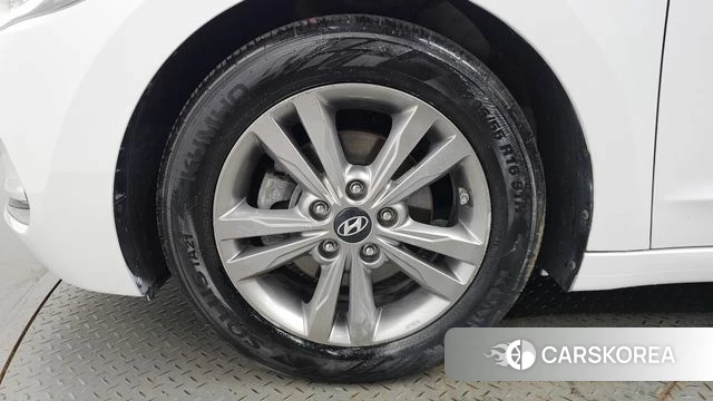 Hyundai Avante AD id 4471673 из Кореи 15