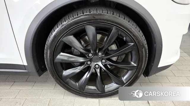 Tesla Model X id 3209504 из Кореи 15