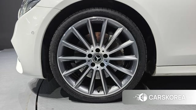Mercedes-Benz E-Class W213 id 4737182 из Кореи 30