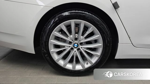 BMW 5 Series (G30) id 4793067 из Кореи 27