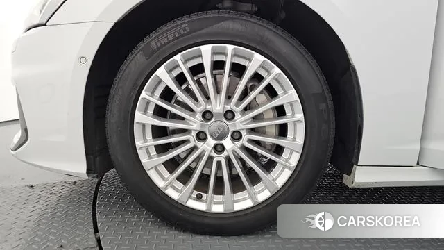 Audi A6 (C8) id 3702679 из Кореи 15