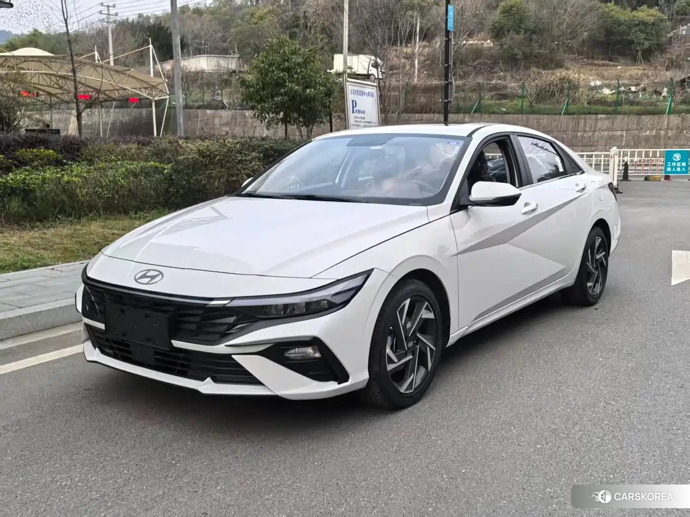 Hyundai Elantra id 4570312 из Китая 11
