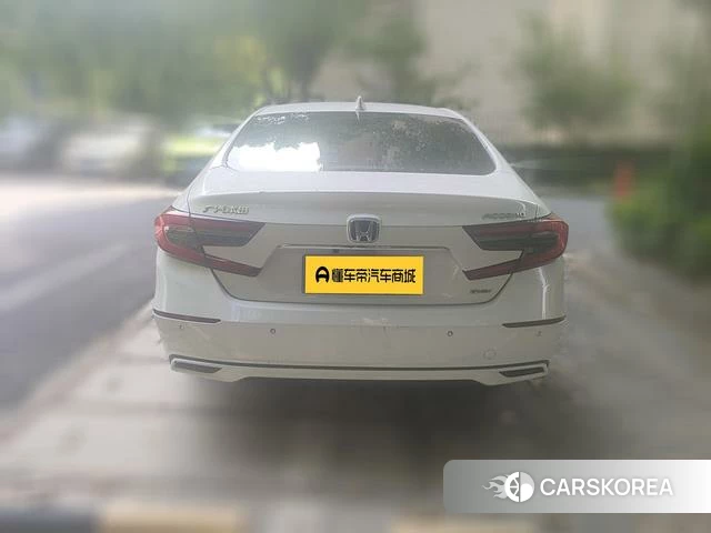 Honda Accord 2022 Белый из Китая, фото 5