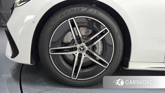Mercedes-Benz E-Class W214 id 4602073 из Кореи 29