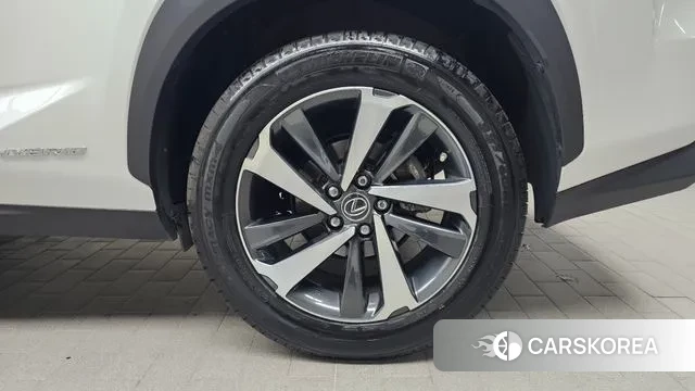 Lexus NX300h id 3448828 из Кореи 15