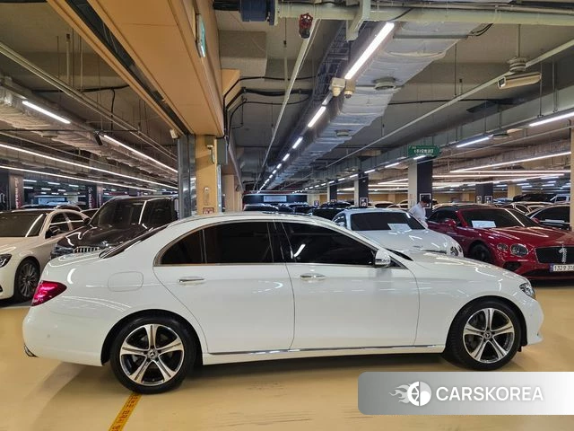 Mercedes-Benz E-Class W213 id 4689101 из Кореи 15