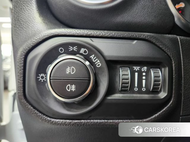 Jeep Wrangler (JL) id 3823790 из Кореи 15