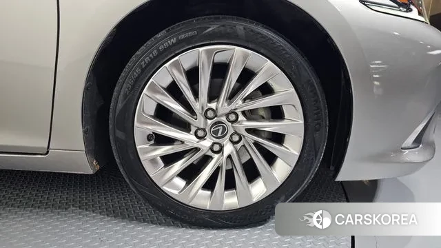 Lexus ES300h 7th generation id 3766466 из Кореи 15