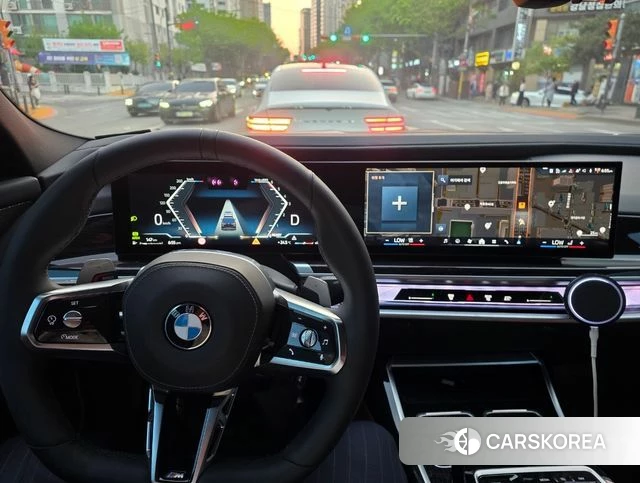 BMW 7 Series (G70) 2025 Черный из Кореи, фото 5