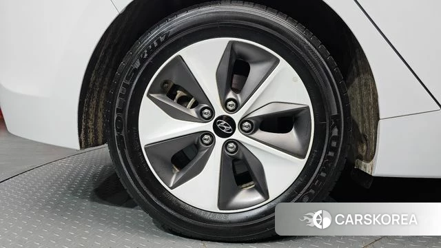 Hyundai Ionic Electric id 4856164 из Кореи 15
