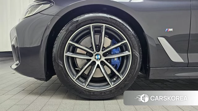 BMW 5 Series (G30) id 4463076 из Кореи 29