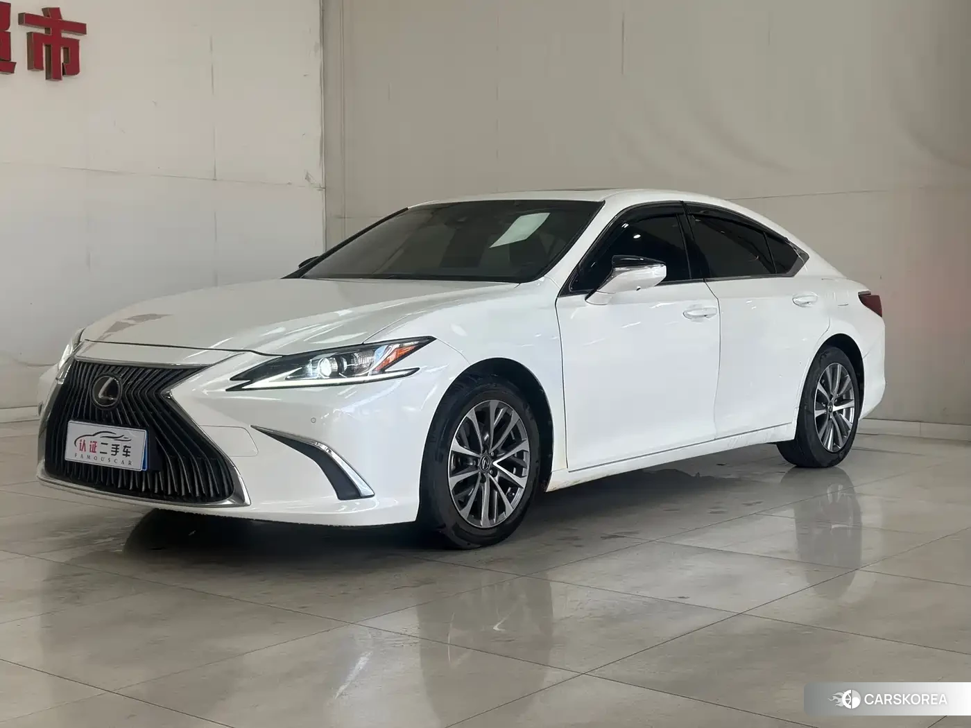 Lexus ES id 4546030 из Китая 15