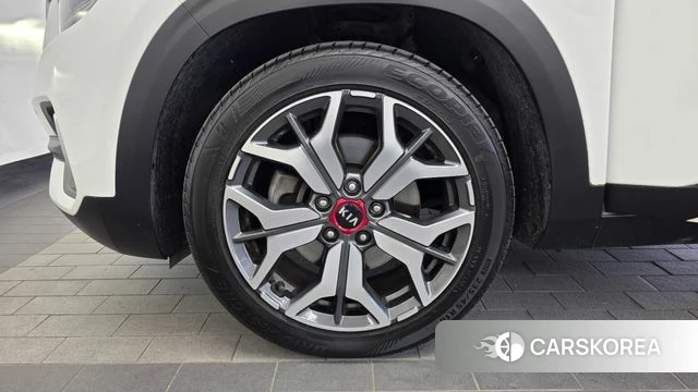Kia Seltos id 4338347 из Кореи 28