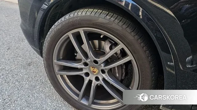 Porsche Cayenne (PO536) 2019 Черный из Кореи, фото 5