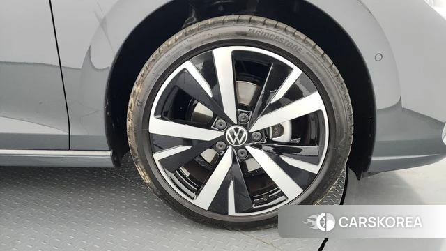 Volkswagen Golf 8th Generation id 3841123 из Кореи 15