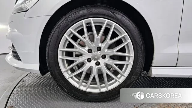 Audi New A6 id 3018925 из Кореи 15