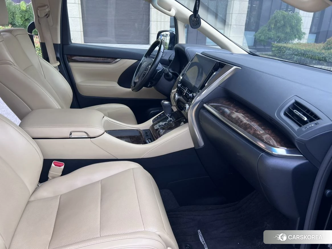 Toyota Elfa id 4512466 из Китая 14