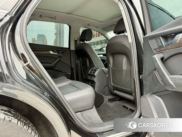 Audi Q5L id 4300032 из Китая 13
