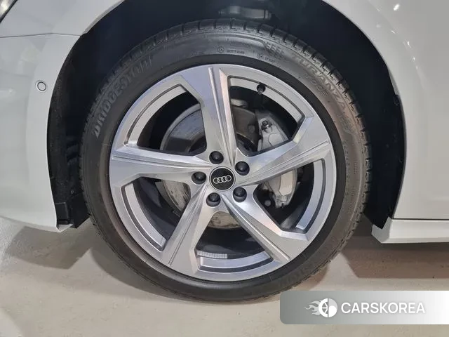 Audi A6 (C8) id 3212032 из Кореи 15