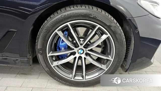 BMW 5 Series (G30) id 3545727 из Кореи 15