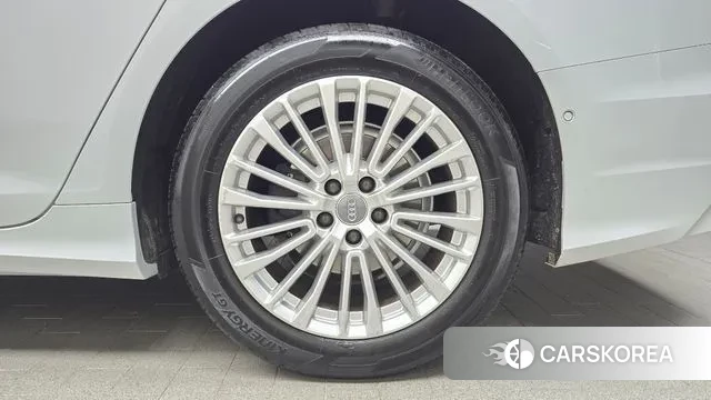 Audi A6 (C8) id 3592939 из Кореи 15