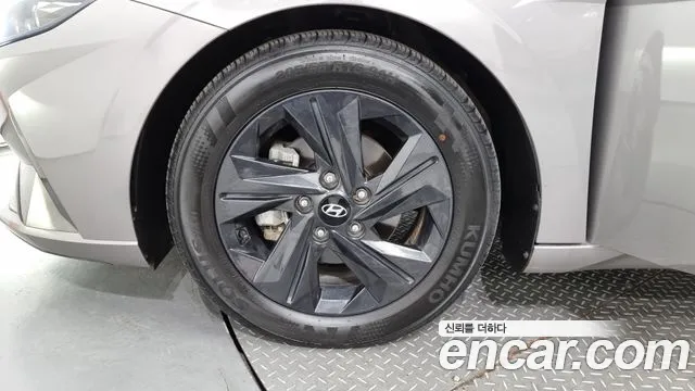 Hyundai Avante Hybrid (CN7) id 2570490 из Кореи 15